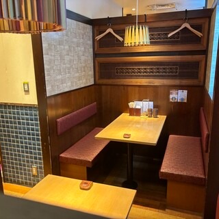 豊洲で「白い唐揚げ」を味わう宴会!落ち着いた空間で楽しいひとときをお過ごしください