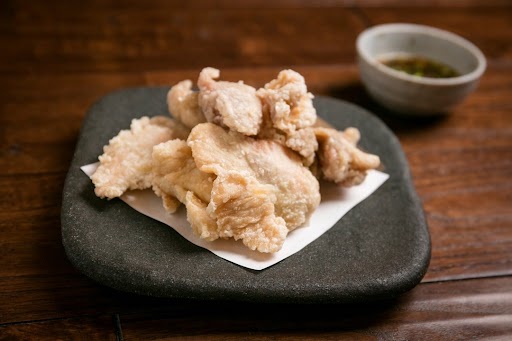 豊洲でデートに最適！やきとり宮川 豊洲店で楽しむ特別な焼き鳥と日本酒