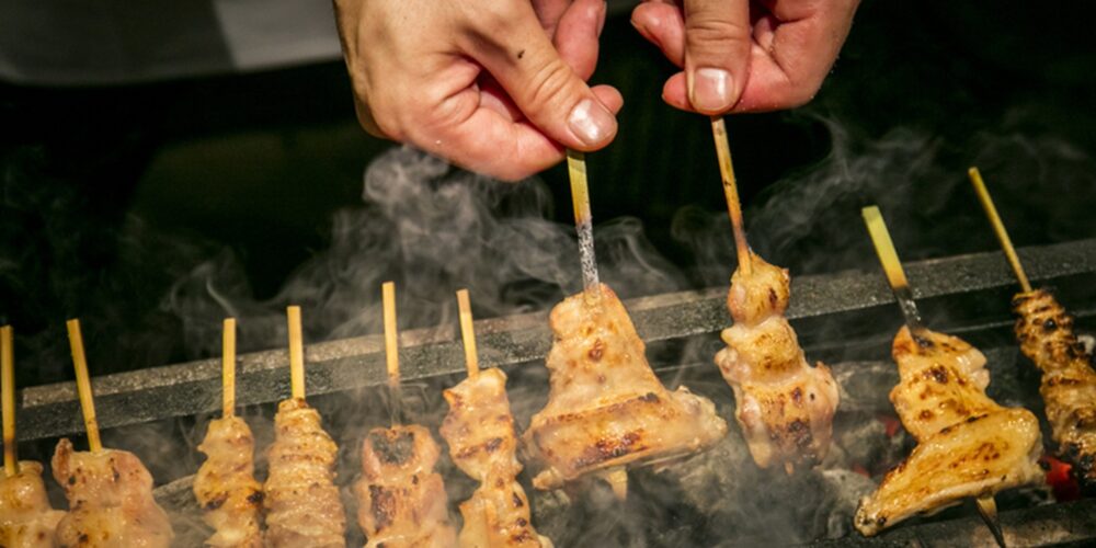 四ツ谷で楽しむ！やきとり宮川のこだわりの詰まった焼き鳥を味わう