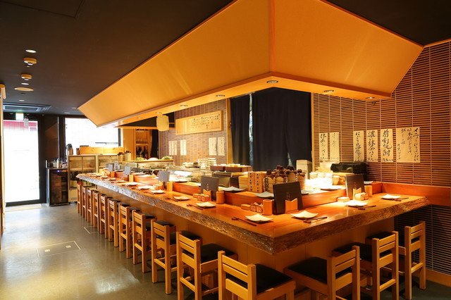 四ツ谷で絶品焼き鳥体験!やきとり宮川 四ツ谷店のこだわりとは?